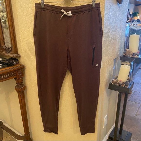 VUORI Men Brown Sunday Performance Key Embroidery Jogger Pants Size Large - Picture 1 of 10